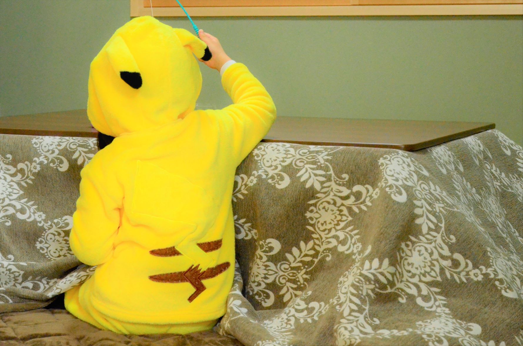 Pikachu appeared in the kotatsu