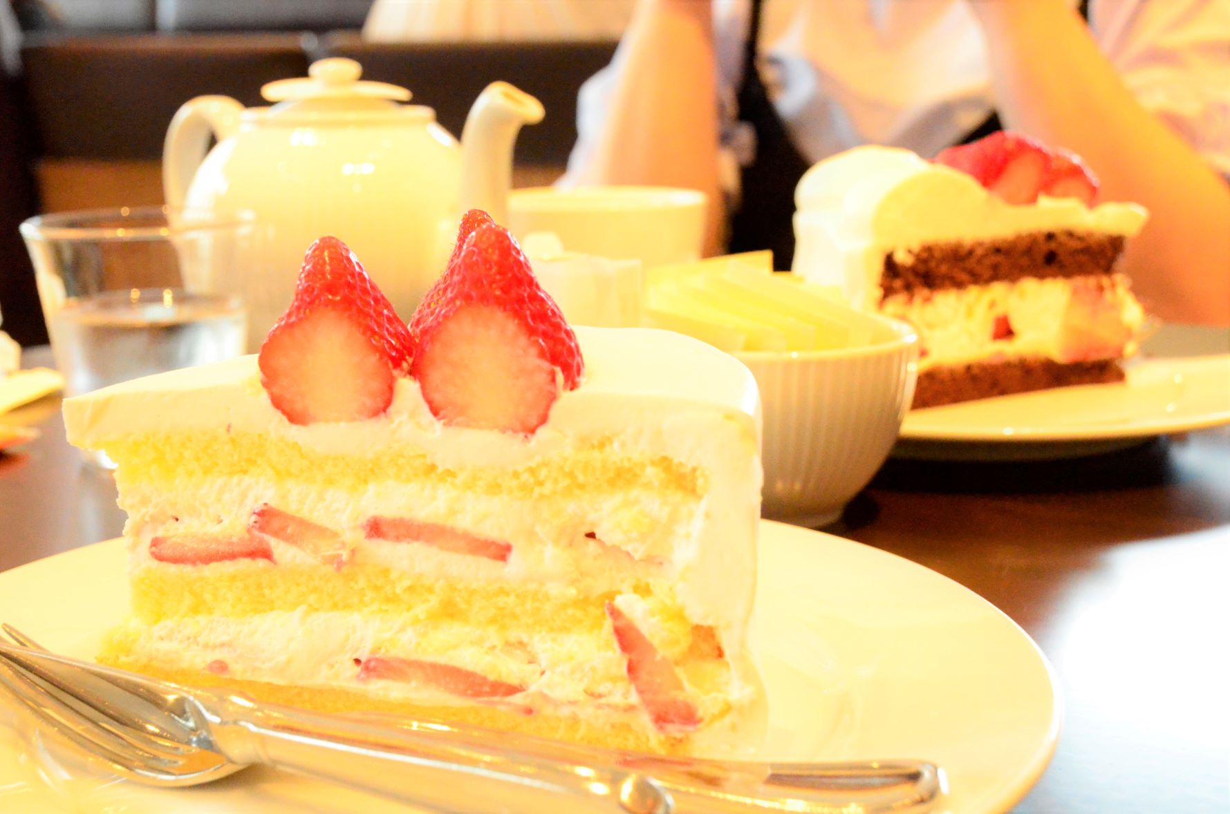shortcake-to-eat-at-the-cafe-hatch